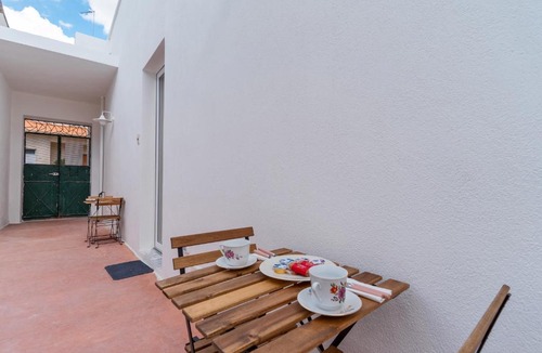 Casarano House | LE CASE camere indipendenti con uso di cucina e terrazza attrezzata