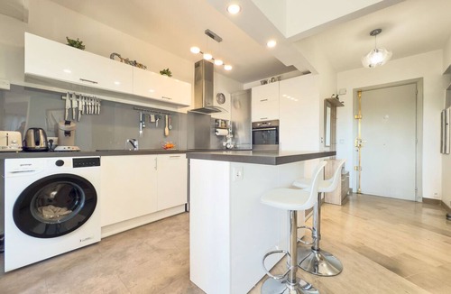 California - Pezou Apartment | Le Cozy
