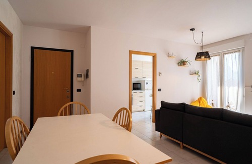 Lecco Apartment | Lecco top panorama - Two Bedroom Apartment, Sleeps 5