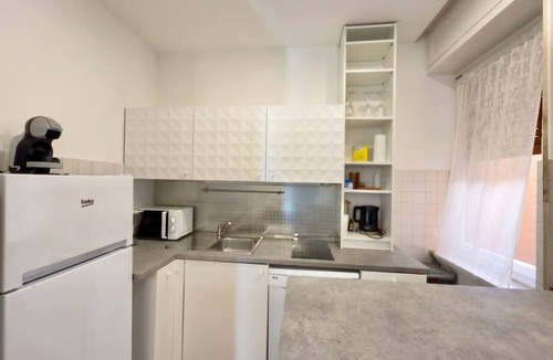 Sesto Calende Apartment | Leonardo Academy Hub: Comfort and Space in the Center