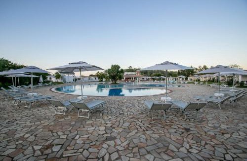 Cala Sinzias Hotel | Limone Beach Resort