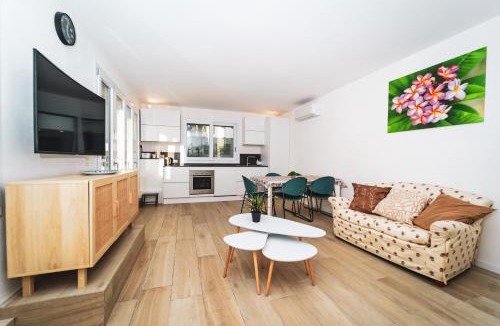 Marsala Apartment | Lo Stagnone Beachfront Apartment Kailani