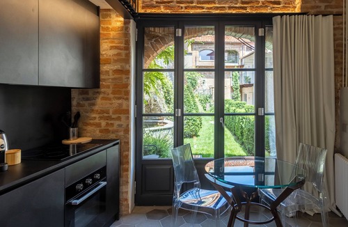 Piazza Apartment | Loft with timeless splendor in the historic center of Mondovi Piazza