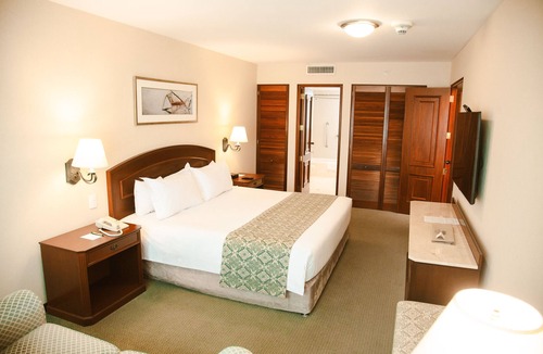 San Isidro Hotel | Los Tallanes Hotel & Suites