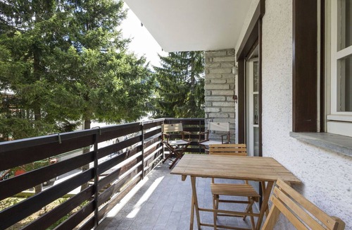 Madesimo Apartment | Lovely apartment for 4 guests with WIFI, TV, terrace and pets allowed