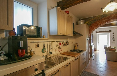 Massa Apartment | Lovely apartment in Massa with WiFi