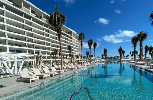Playa Mujeres Villa | Luxury beach front villas