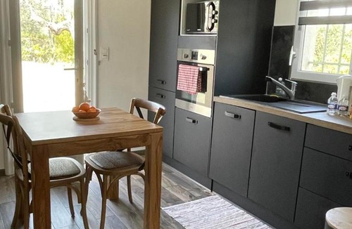 Saint-Sylvestre Apartment | Magnifique studio sur les hauteurs de Nice, piscine, parking et WIFI