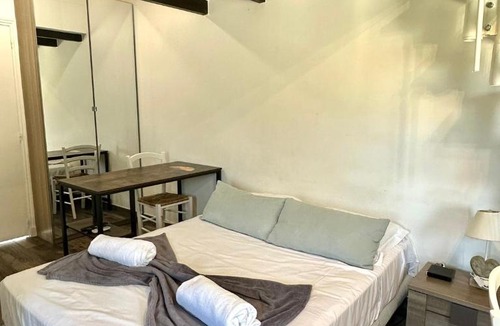 Saint-Sylvestre Apartment | Magnifique studio sur les hauteurs de Nice, piscine, parking et WIFI