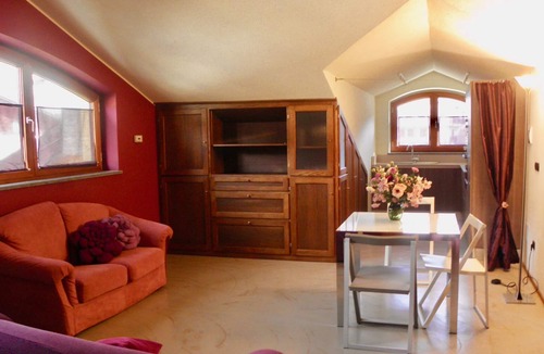 Saint-Pierre Apartment | Mansard in Villa, 2/4 beds, garden, outdoor parking, garage