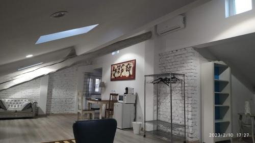 Malnate Bed & Breakfast | Mansarda Pascoli