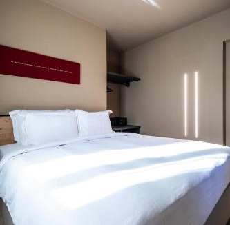 Sutrio Apartment | Marangon Suites