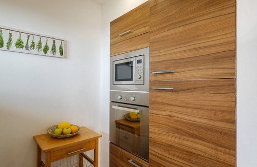 Espero-Pax Apartment | Mediterranean Escape Between the Sea and the Esterel Mountains