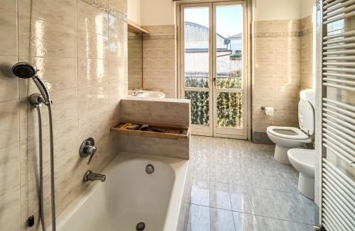 Azzate Apartment | MeLaChillo