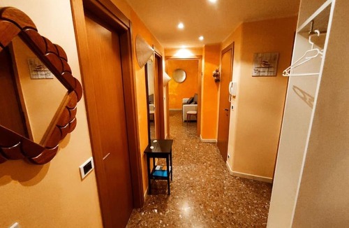 Lambrate Apartment | Mi affaccio sulla piazza
