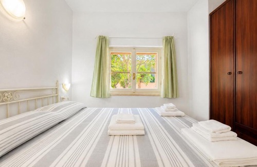 Matta 'e Peru House | Mirto Beachside Apartment - 2BR - Wi-Fi - AC - 100m from the Beach - BBQ - Parking