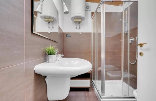 NoLo Apartment | MO37 DUAL [Duomo-Loreto] Chic Central