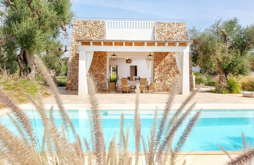 Marina di Felloniche Villa | Modern 2-unit villa with heated pool and seaview