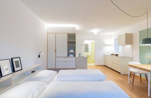 Valdaora di Mezzo Apartment | Modern "Hus Apartment - Nr. 1" with Balcony, Garden & Wi-Fi