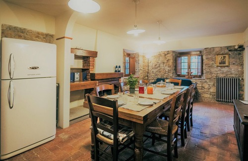 Molazzana Villa | Molazzana, Ideal large groups, private pool, views, walk to restaurant.