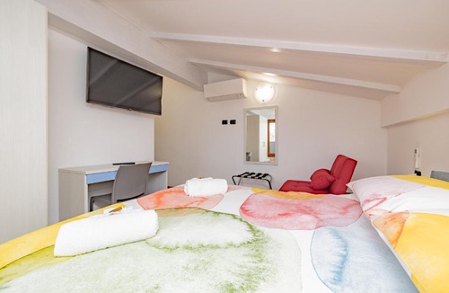 Cesate Apartment | MONOLOCALE A7 Moonlight- Rho fiera Mi