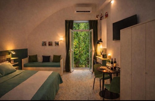 Naples City Centre Apartment | Neapolitan modern loft