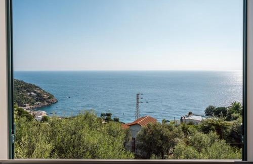 Nerano Villa | Nerano Bay Villa with Jacuzzi Rooftop