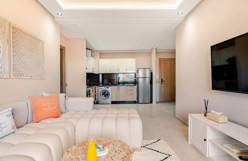 Majorelle Apartment | New central 1BR/Balcony/AC - Walk to Majorelle