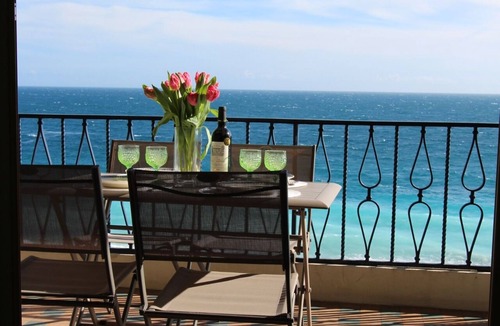 Les Baumettes Apartment | New ! Chic flat on The promenade with fantastic sea view !