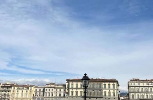 San Frediano Apartment | New Residence on Lungarno Soderini near Ponte Vecchio