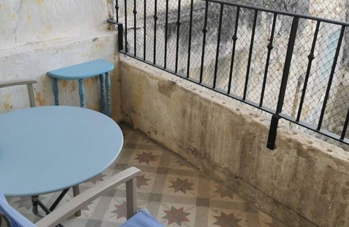 Tarascon House | Nice and spacious townhouse