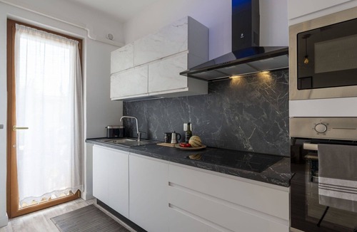 Santo Stefano al Mare Apartment | Nice apartment for 4 people with WIFI, A/C, pool, TV and balcony