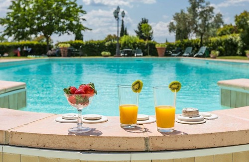 Limite Sull'Arno Villa | Nice apartment in villa for 4 guests with pool, A/C, WIFI, TV and parking