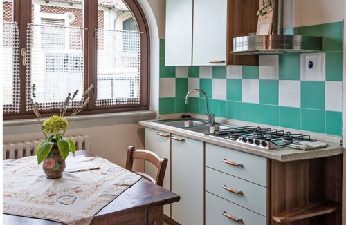 La Morra Apartment | Nice apartment for 2 guests with WIFI, pool, TV, patio and pets allowed