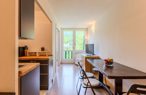 Madonna di Campiglio Apartment | Nice apartment for 4 guests with TV, balcony and panoramic view