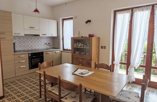 Vesta Apartment | Nice apartment for 6 people with WIFI, TV, terrace and pets allowed