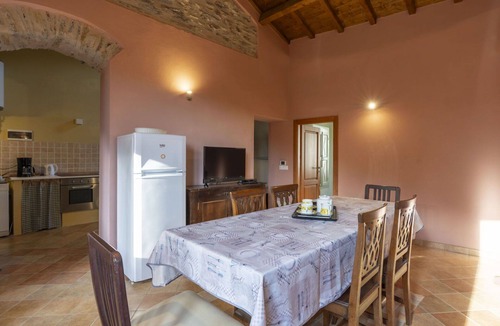 Valloria Apartment | Nice apartment for 8 people with pool, WIFI, TV, patio, pets allowed and panoramic view