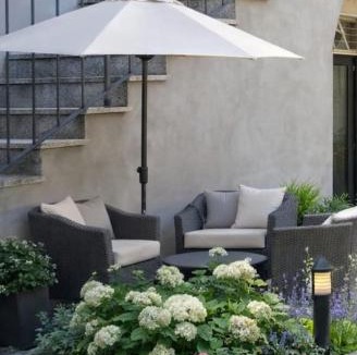 Lecco House | NilaLittleLab Cozy new studio apartment