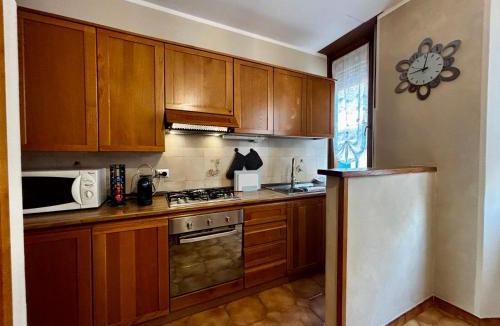 Dongo Apartment | Old Town Dongo - Larihome A101