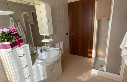 Preganziol Apartment | OTB ITALIA 2 - 1 Min dalla Stazione & Parcheggio Coperto