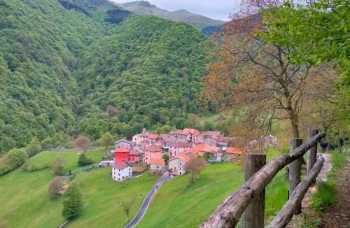 Casasco d'Intelvi Apartment | Panoramic lake view home's Giulia