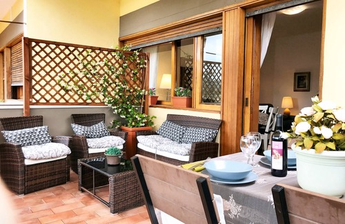 Lungarno del Tempio Apartment | Panoramic penthouse on the river 2Br 2 Ba Garage