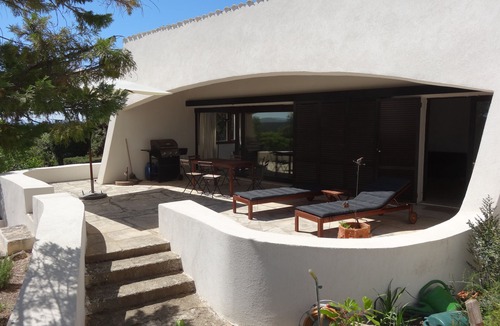 Castillon-du-Gard Villa | Peace, architecture and view on the Pont du Gard