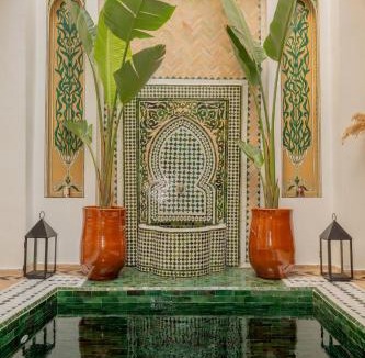 Kasbah House | Private Medina Riad Pool Rooftop Jacuzzi Breakfast Included