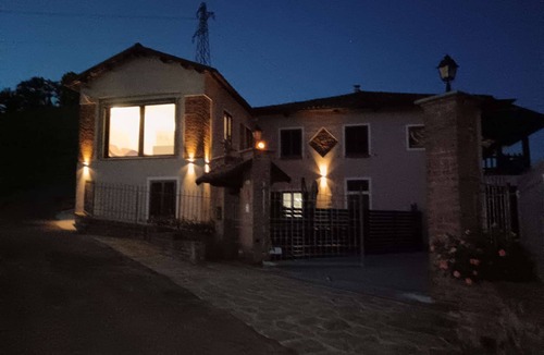 Castel Boglione Apartment | Private Relax Apartment: Sauna and Mini Pool