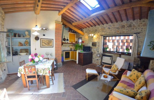 Gello Villa | Private Villa with A/C, private pool, hot tub, WIFI, TV, terrace, pets allowed, panoramic view
