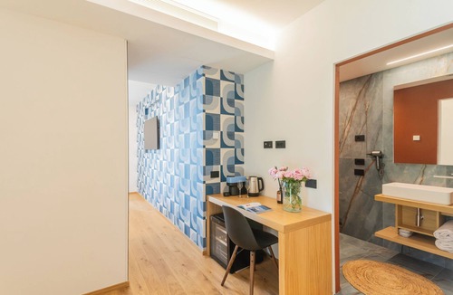 Como Villa | PureViewLuxury-1st Floor Breakfast&Pool Adults.