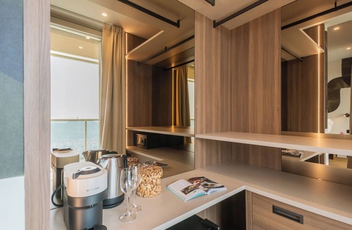 Como Villa | PureViewLuxury-1st Floor Breakfast&Pool Adults.