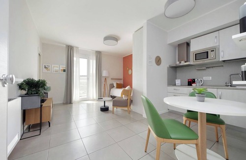 Stazione Apartment | Quarto Verde Apartments