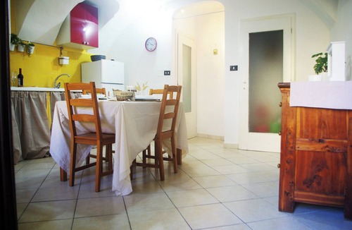 Viverone Apartment | Quick Home - Ninfea - One Bedroom Apartment, Sleeps 4